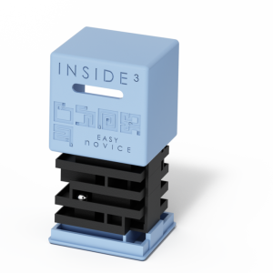 Inside Kubus Easy: Een doolhof om te luisteren!